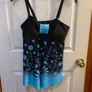 OMBRE SWIMDRESS TOP SIZE XL NWOT